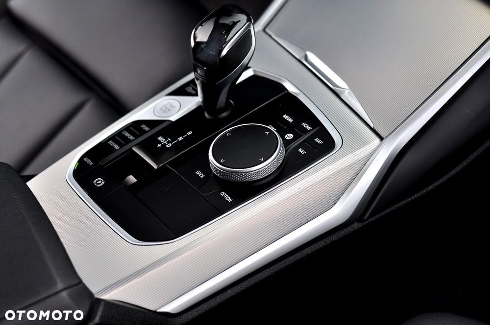 BMW Seria 3 320i GPF Sport Line Shadow sport - 20