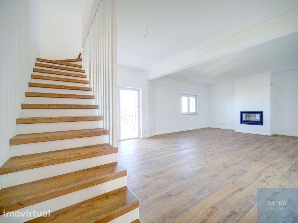 Apartamento T5 Duplex na Costa da Guia - Grande imagem: 3/48