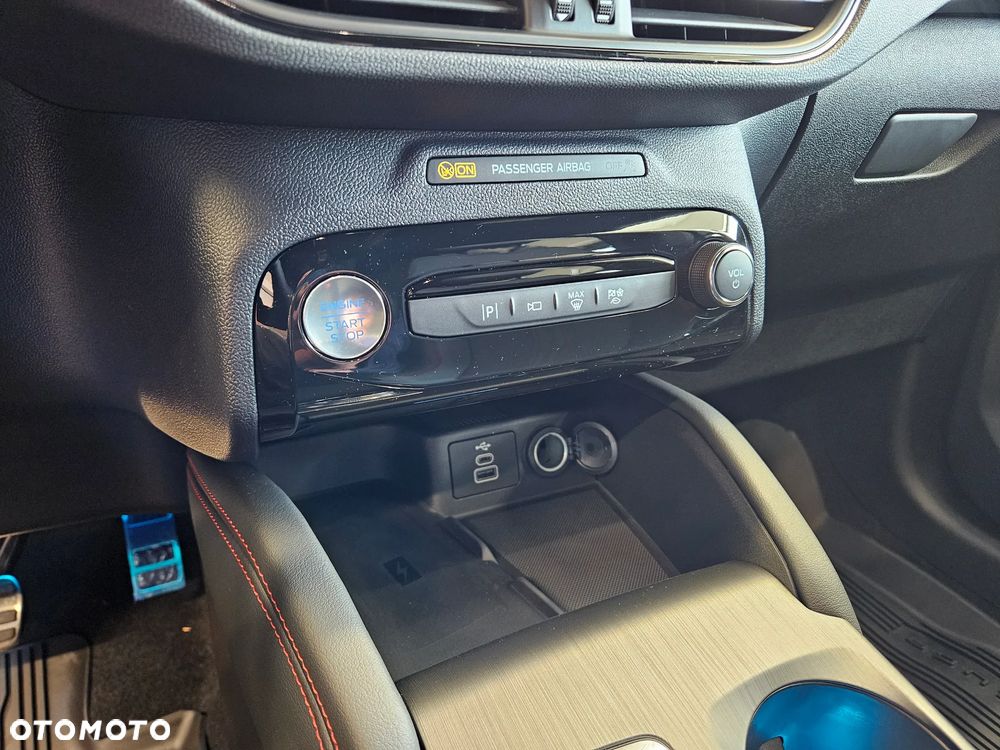 Ford Kuga 2.5 FHEV FWD ST-Line X - 30