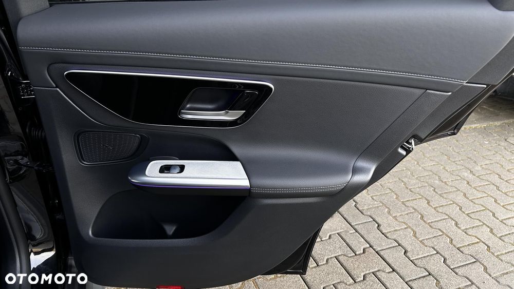 Mercedes-Benz GLC - 31