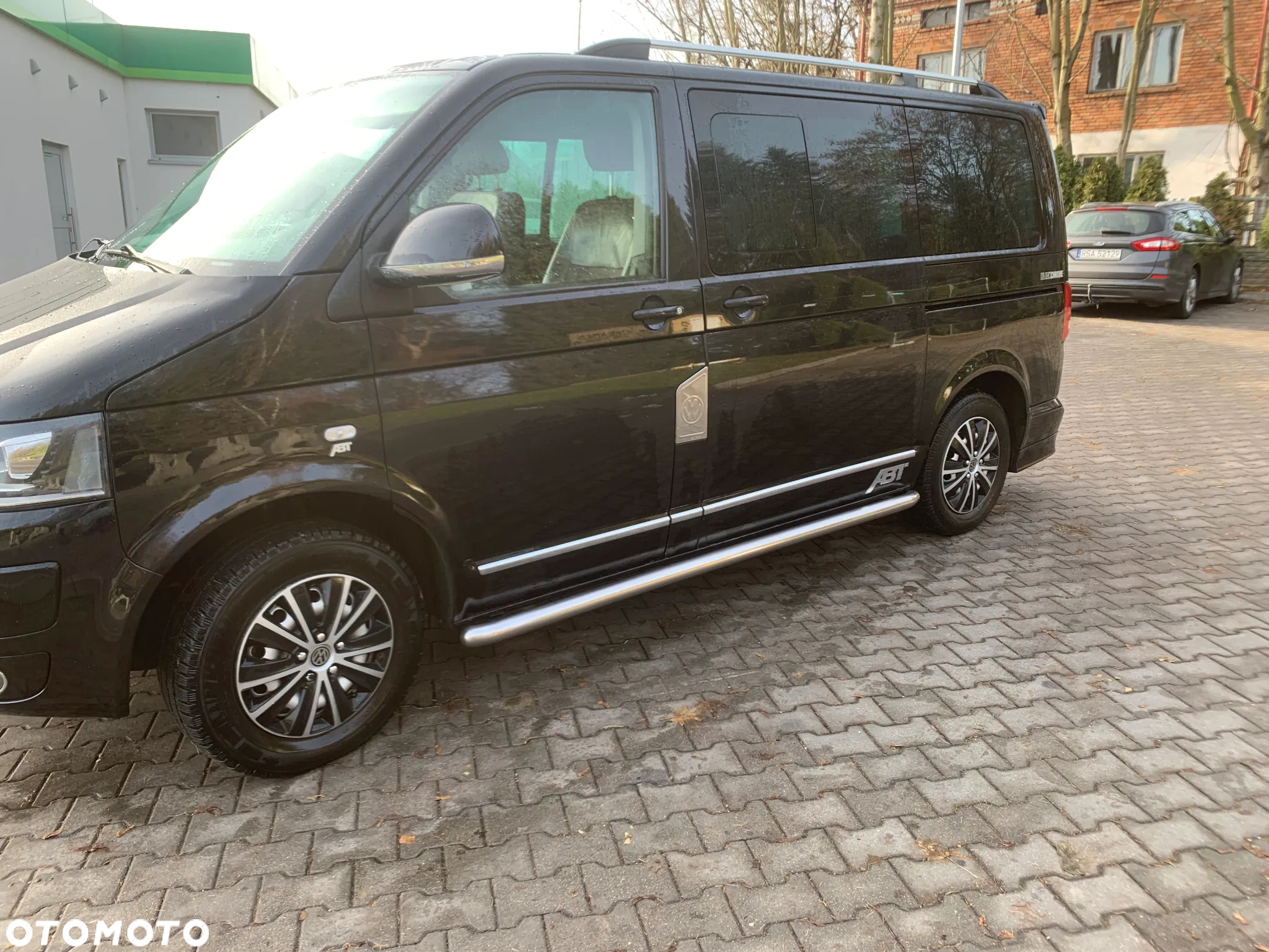 Volkswagen Multivan - 14