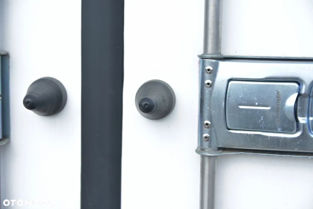 Renault Master Kontener 8EP 2.0 170KM Izoterma Chłodnia - 7