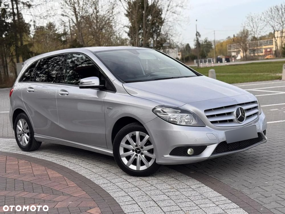 Mercedes-Benz Klasa B 180 (BlueEFFICIENCY) - 13