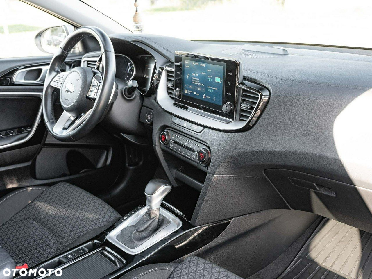 Kia Ceed - 34