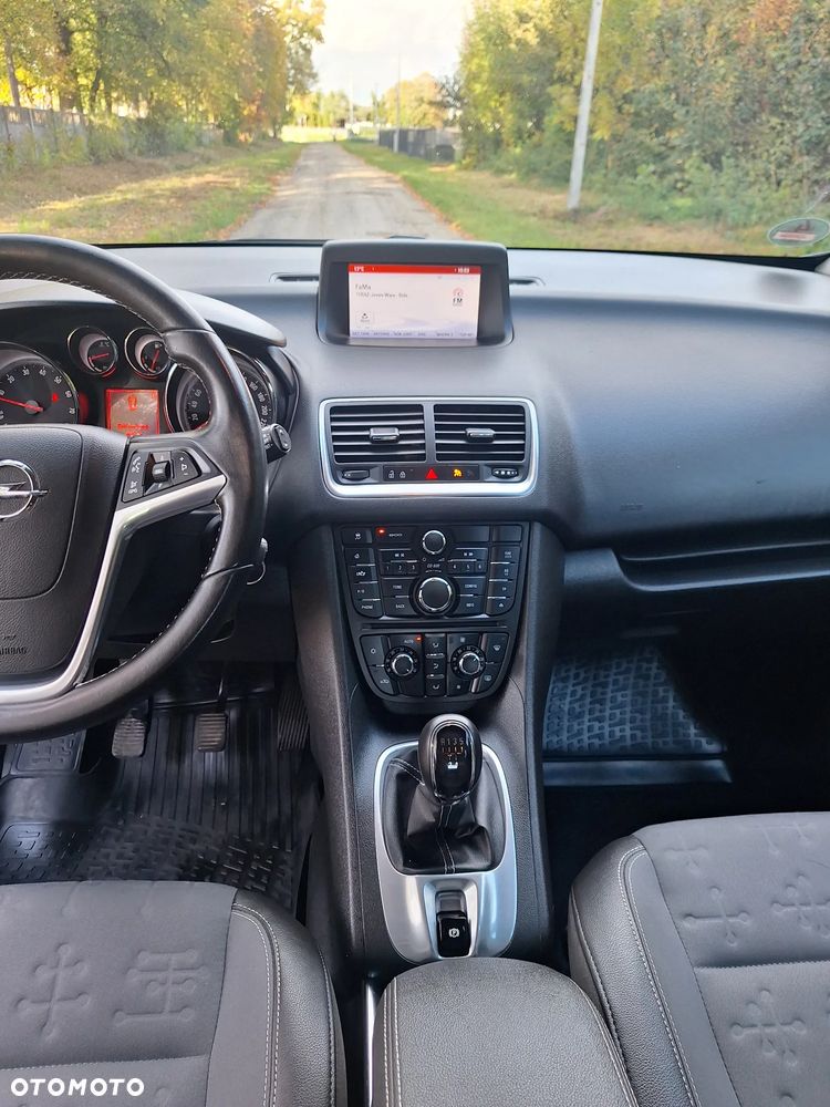 Opel Meriva - 11