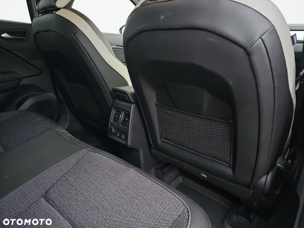 Renault Captur 1.0 TCe Techno - 12