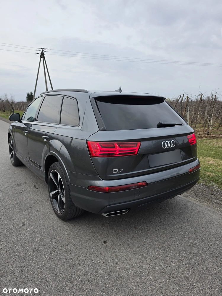 Audi Q7 - 9
