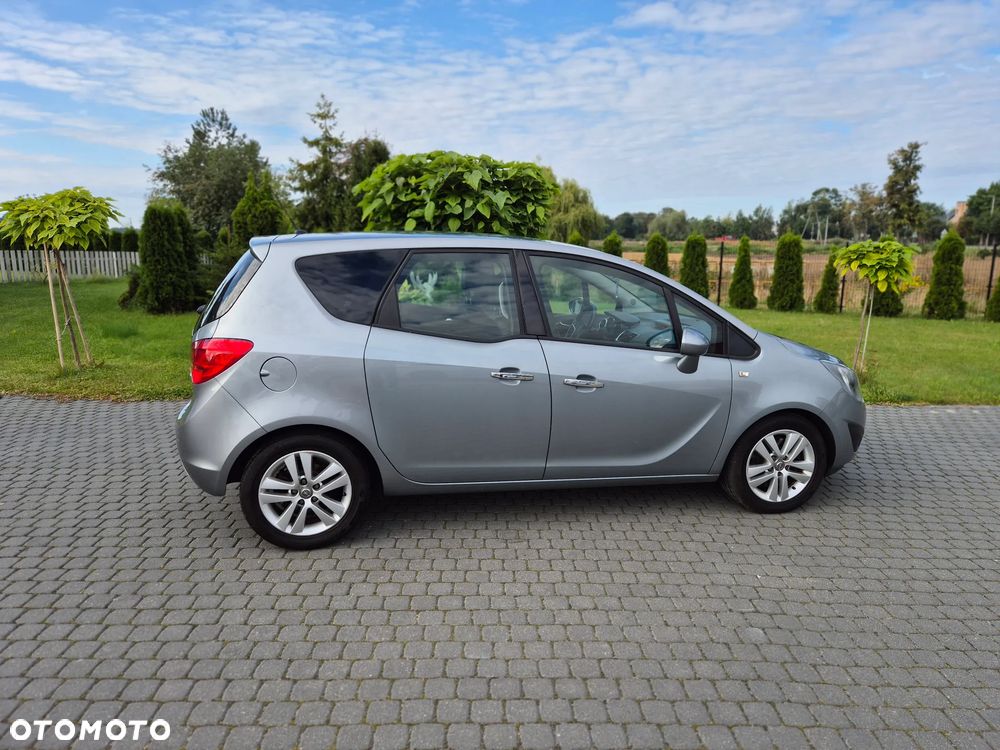 Opel Meriva 1.7 CDTI 150 Jahre - 25
