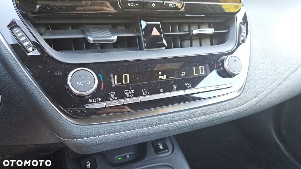 Toyota Corolla - 16