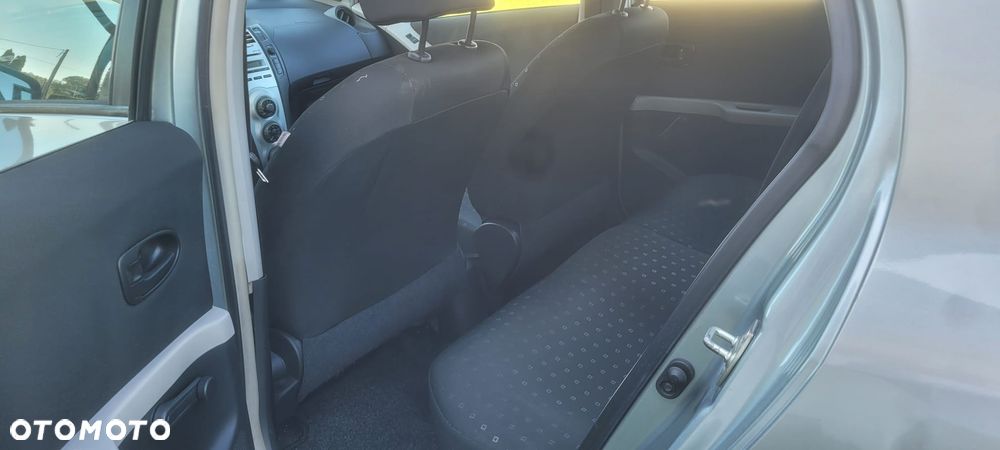 Toyota Yaris 1.3 Sol - 15