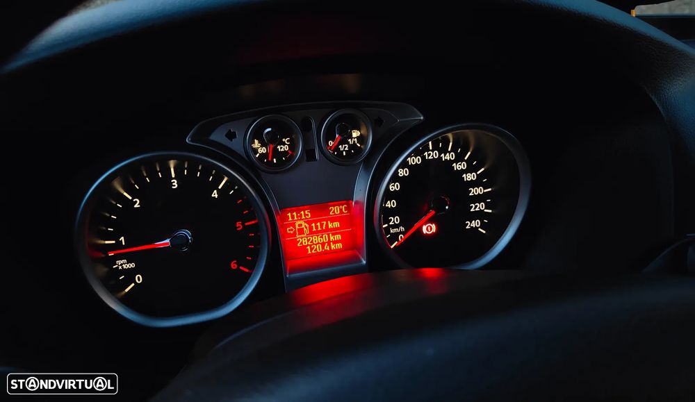 Ford Focus 1.6 TDCi Titanium - 32