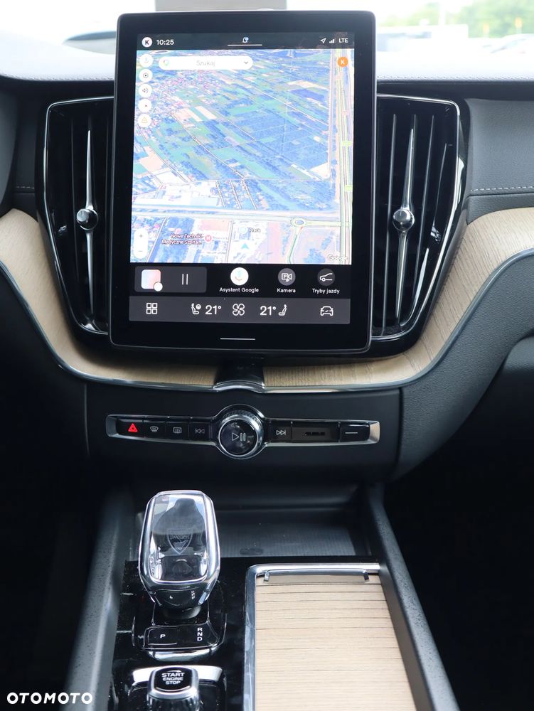 Volvo XC 60 B5 B AWD Ultra Dark - 13