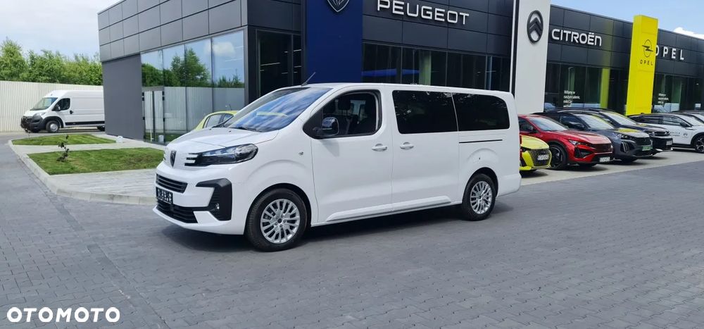 Peugeot Traveller - 3