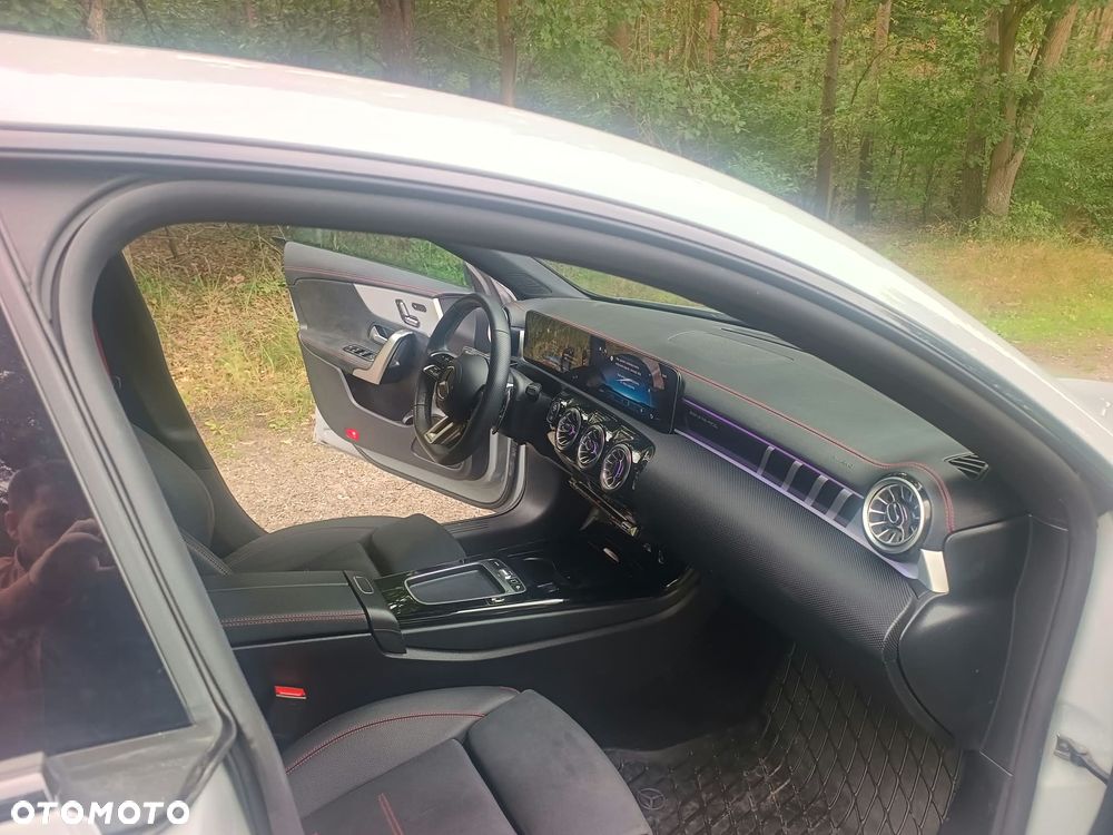 Mercedes-Benz CLA AMG 35 4Matic B AMG Speedshift 8G-DCT AMG Line Advanced Plus - 35