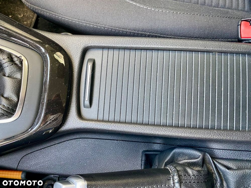 Ford Focus 1.0 EcoBoost Gold X (Trend) - 25