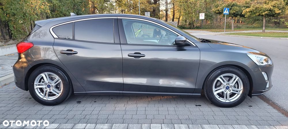 Ford Focus - 8