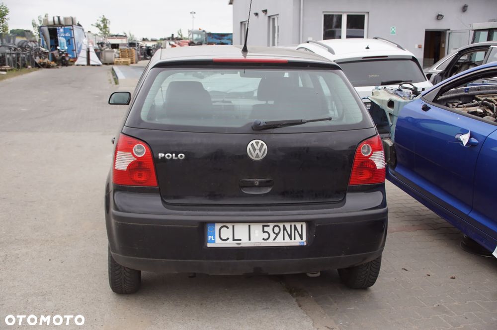 Auto na części - Volkswagen Polo IV 9N 1.2 6V 54 KM AWY GER L041 2002R Silnik Skrzynia Klapa Maska Błotnik Drzwi Szyba Sterownik Moduł Licznik Deska Kokpit Kierownica - 5