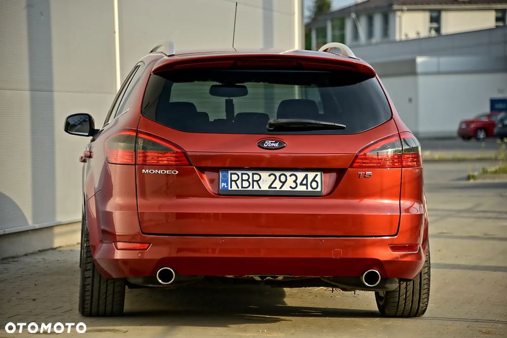 Ford Mondeo 2.5 Titanium X - 38
