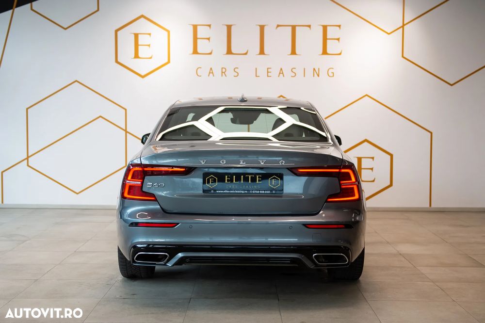 Volvo S60 T8 Recharge AWD Geartronic RDesign - 10