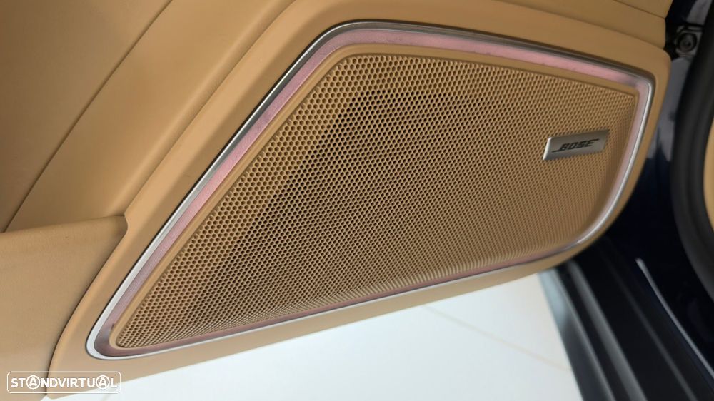 Porsche Panamera Turbo - 25