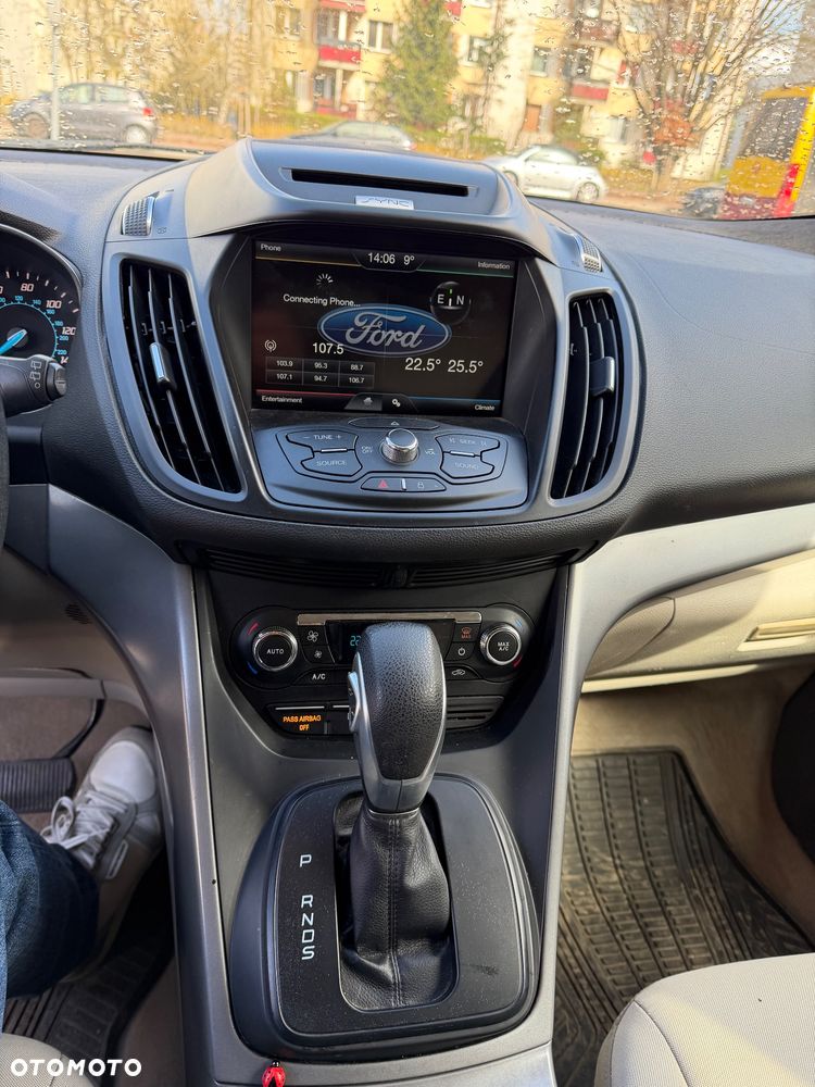 Ford Escape 2.0 EcoBoost AWD Titanium - 6