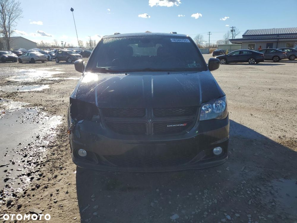 Dodge Grand Caravan 3.6 R/T - 27