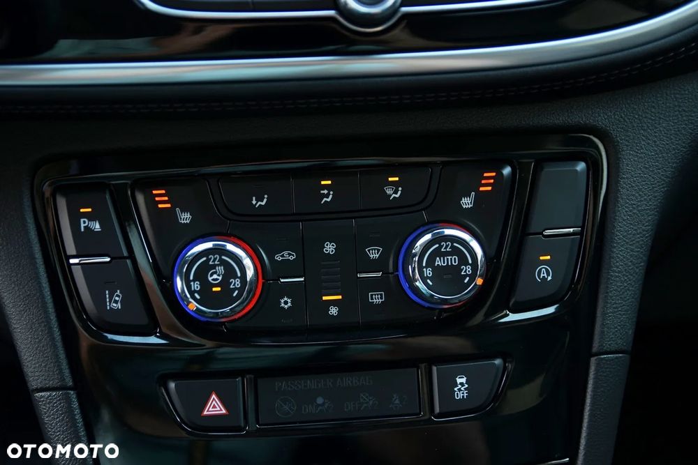 Opel Mokka X 1.4 T Design Line S&S - 31