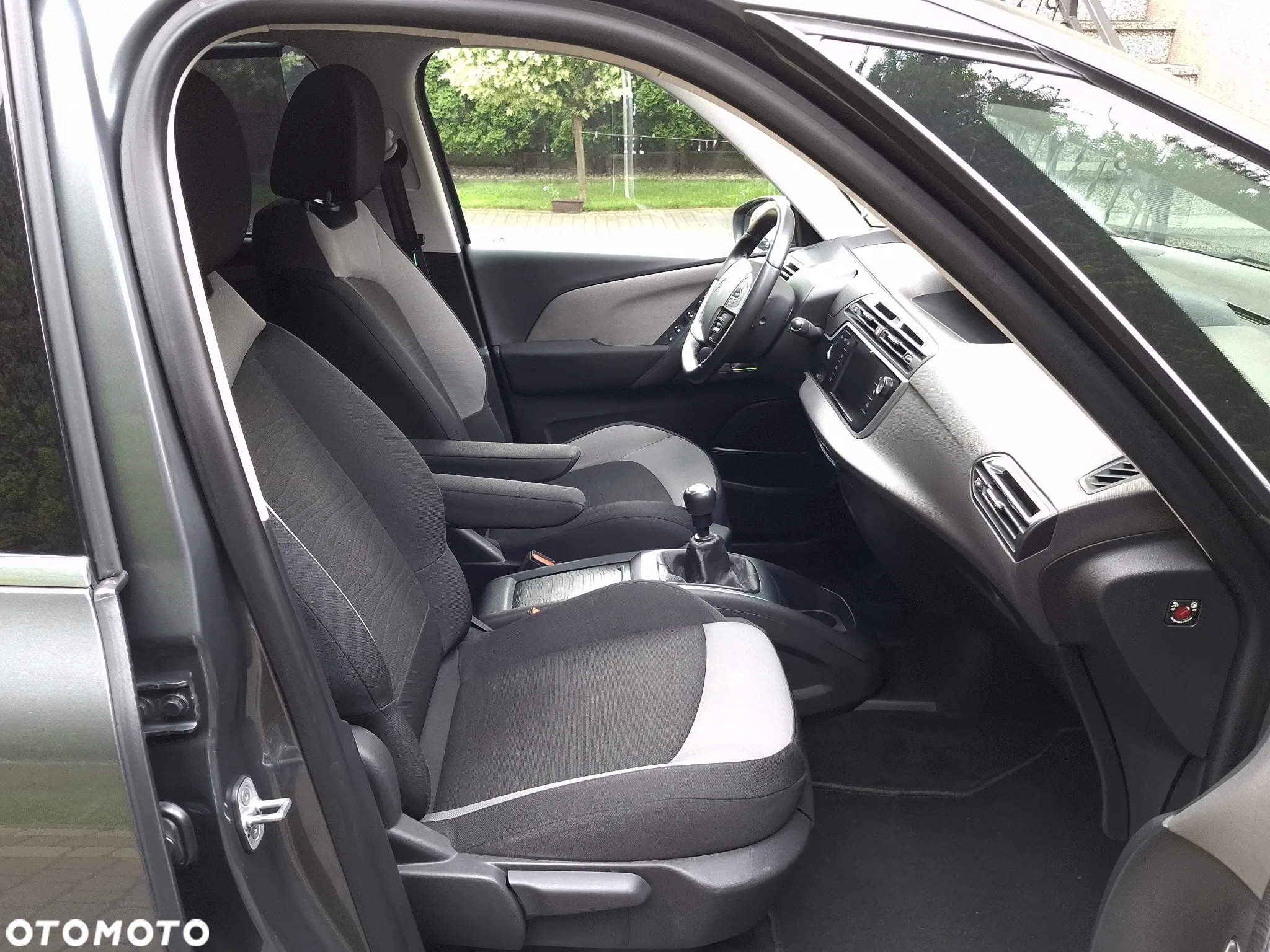 Citroën C4 Picasso 1.6 e-HDi Exclusive - 9