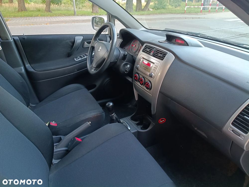Suzuki Liana 1.6 Comfort - 8