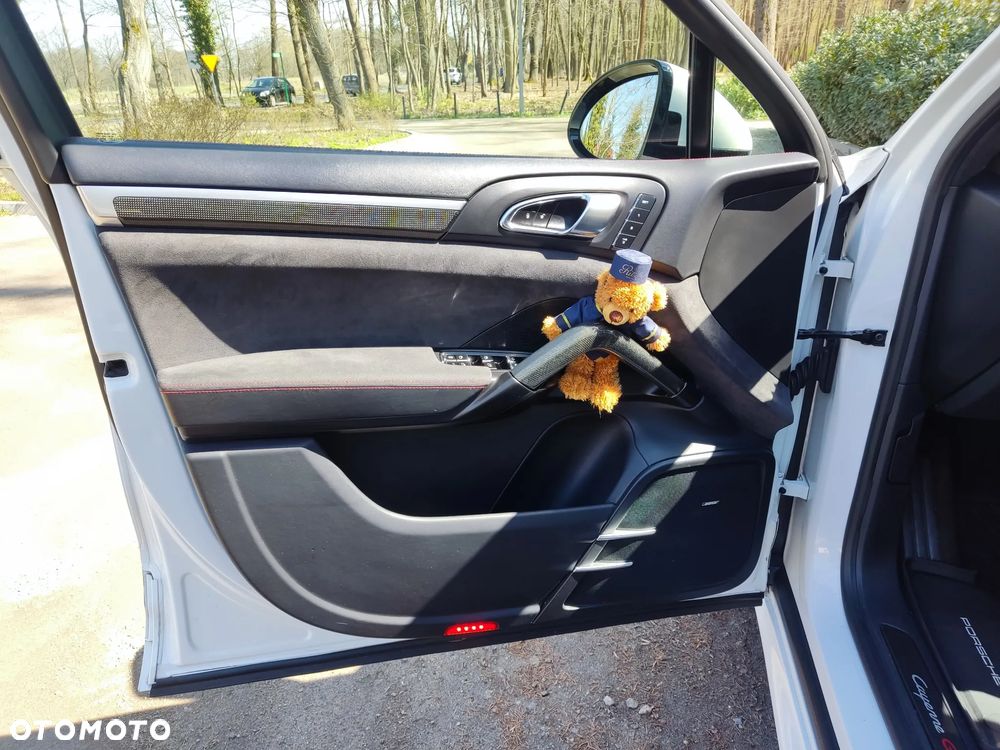 Porsche Cayenne - 18
