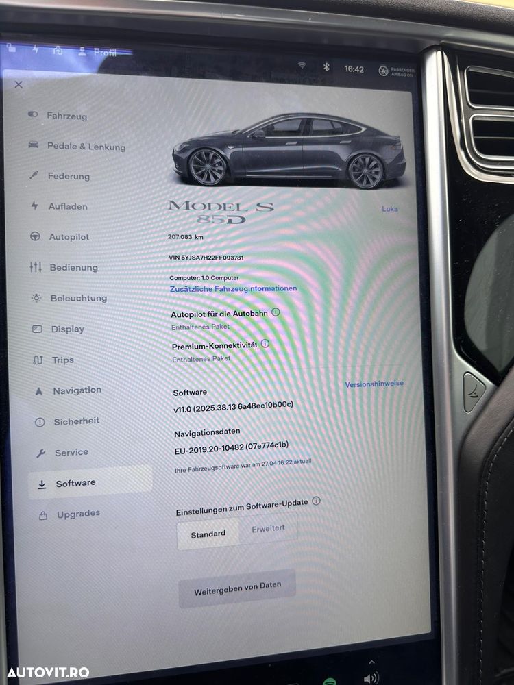 Tesla Model S - 15
