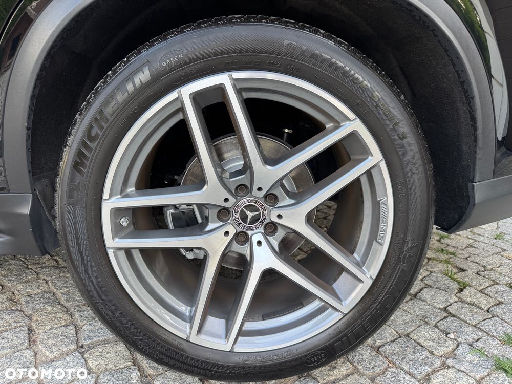 Mercedes-Benz GLE 350 d 4Matic 9G-TRONIC AMG Line - 28