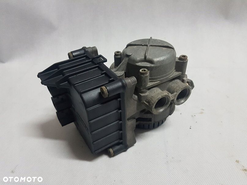 MODULATOR ZAWÓR EBS HAMULCOWY PRZEDNIEJ OSI DAF XF 106 , CF EURO 6 1867005 - 2