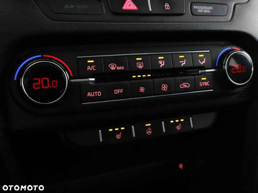 Kia Ceed 1.6 CRDi DCT GT Line - 28