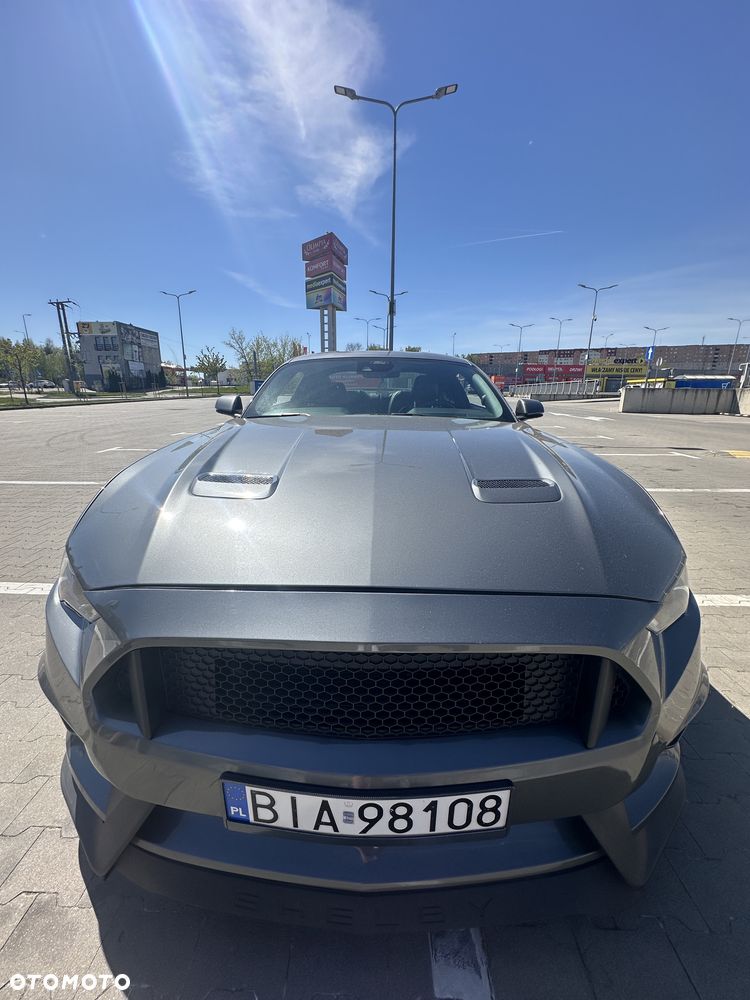 Ford Mustang - 8