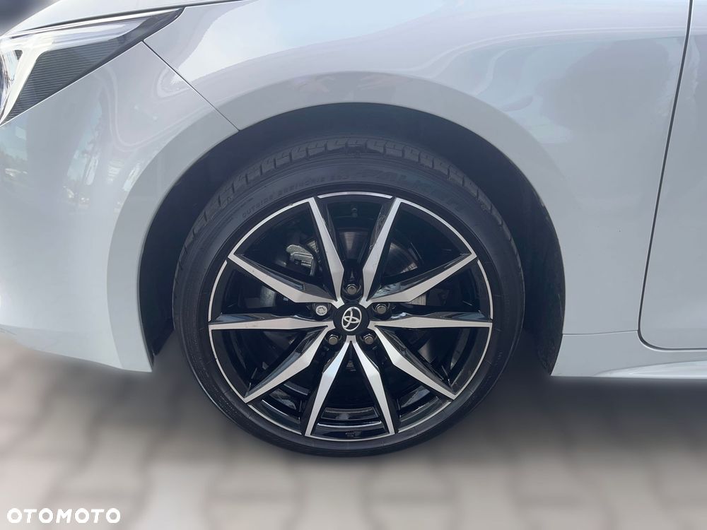 Toyota Corolla - 11