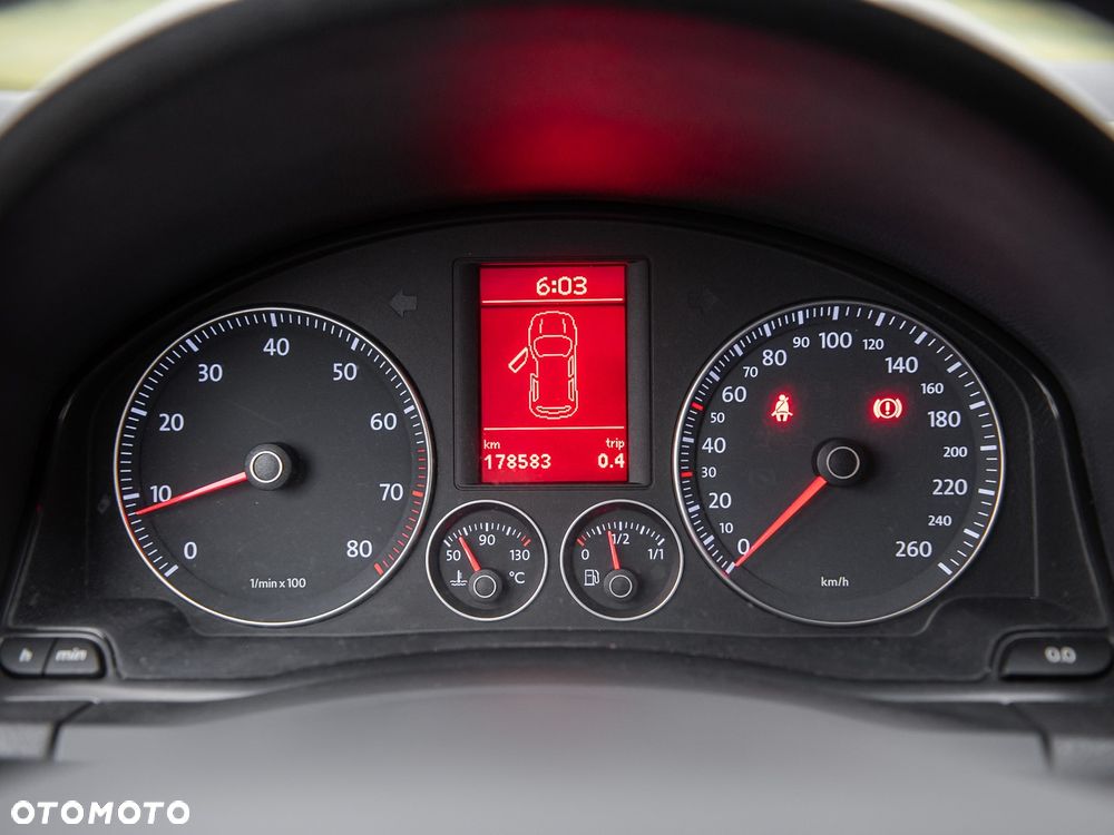 Volkswagen Golf - 19
