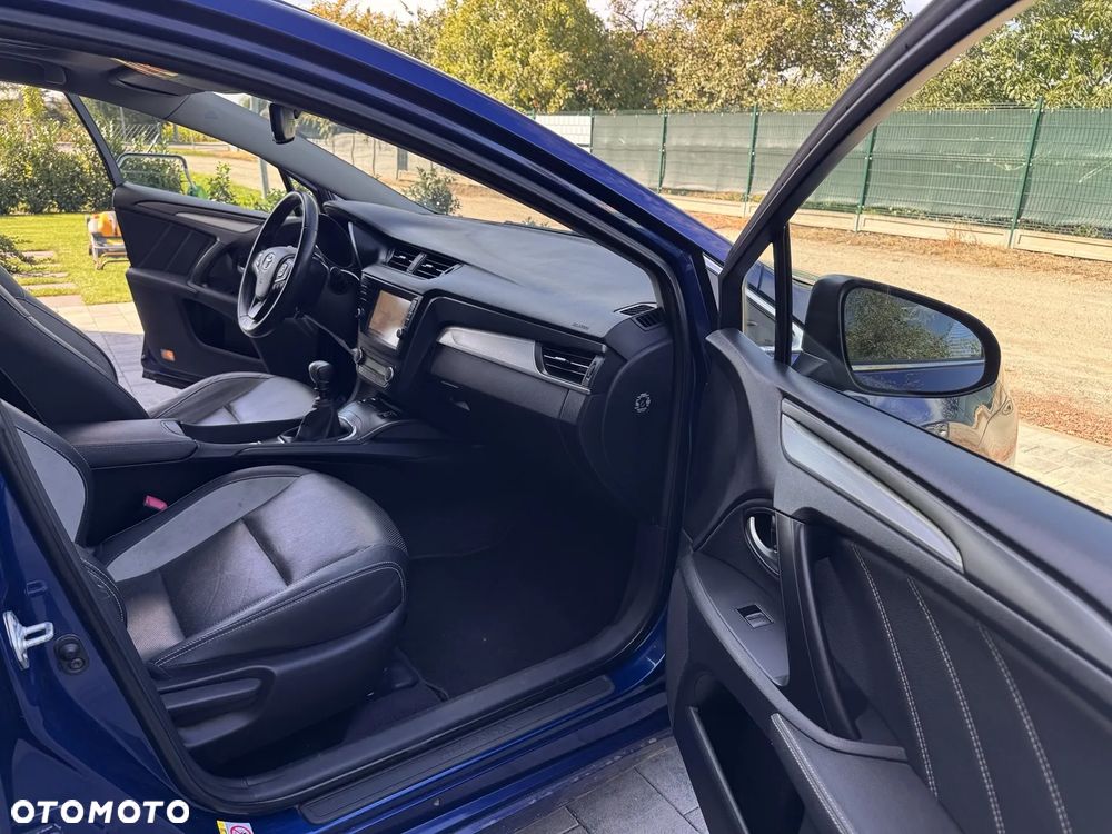 Toyota Avensis Touring Sports 1.8 Business Edition - 29