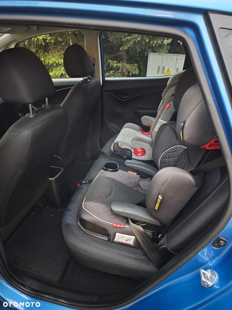 Hyundai ix20 1.4 Classic + - 21