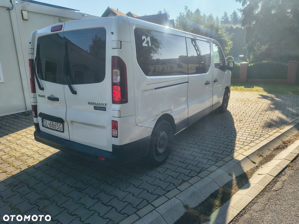 Renault Trafic Grand 2.0 dCi Escapade - 4
