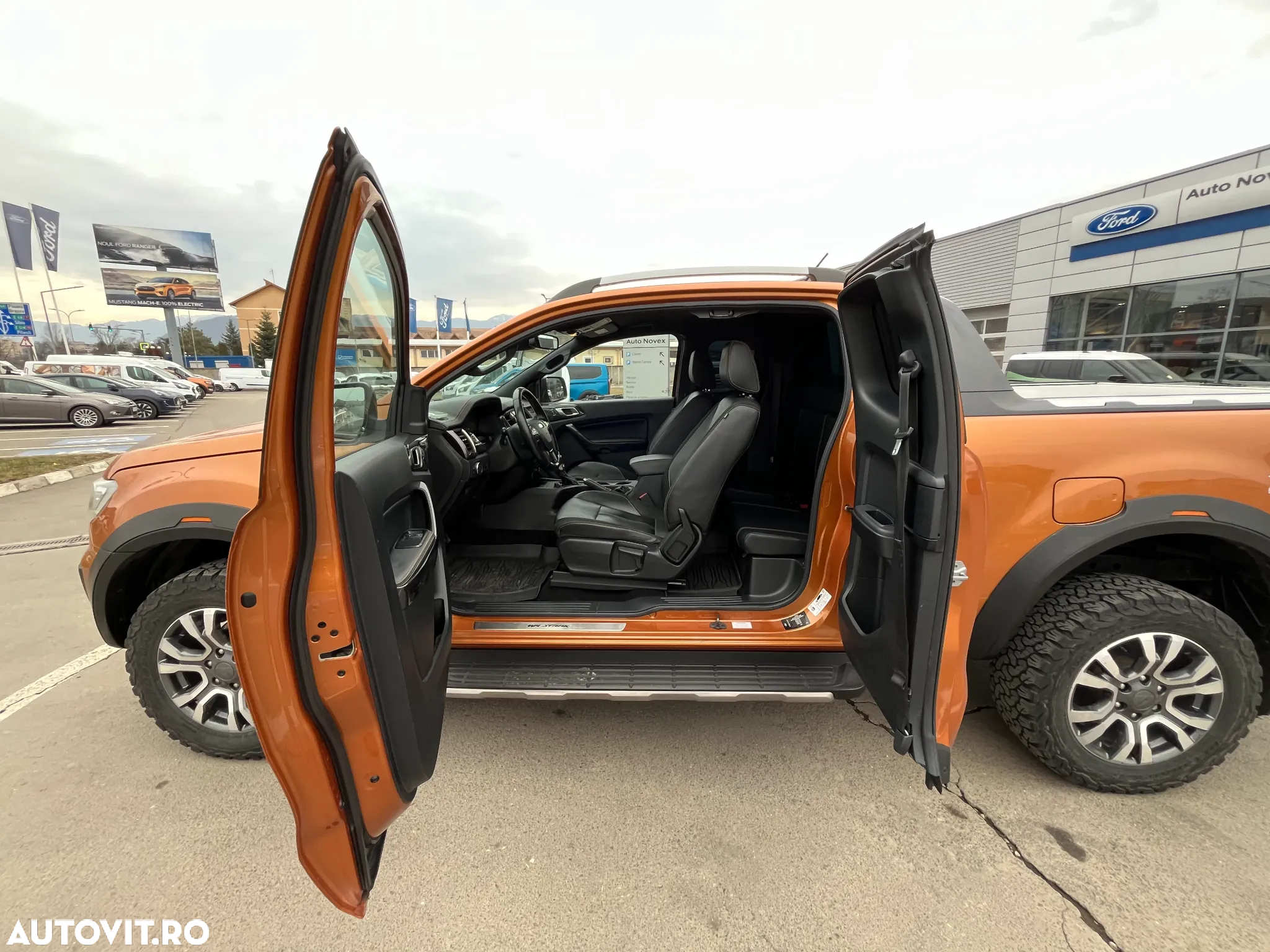 Ford Ranger Pick-Up 2.0 EcoBlue 213 CP 4x4 Cabina Dubla Wildtrack Aut. - 18