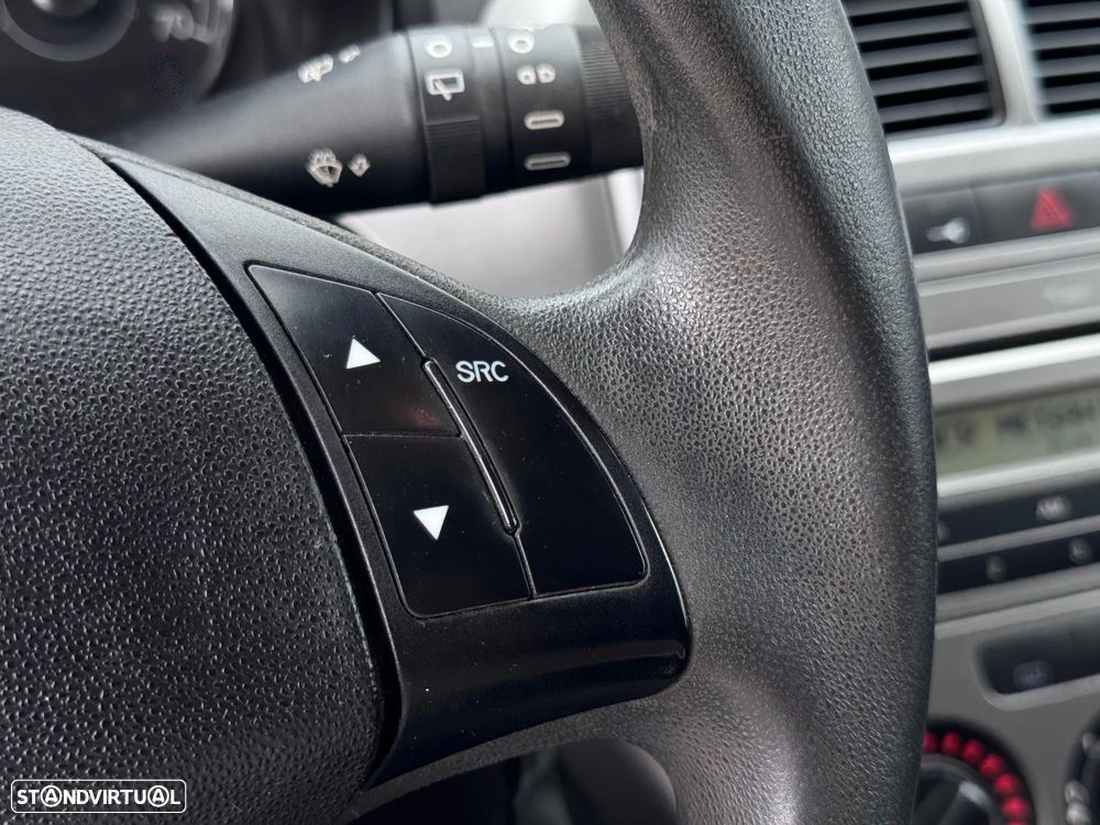 Fiat Punto Comercial c|Ar Condicionado - 16