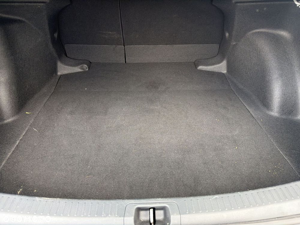 Toyota Corolla 1.8 Hybrid Comfort - 13