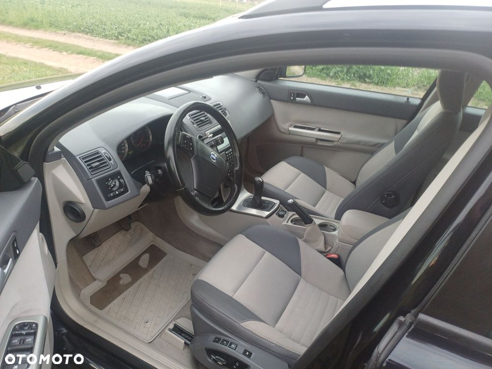 Volvo V50 - 4