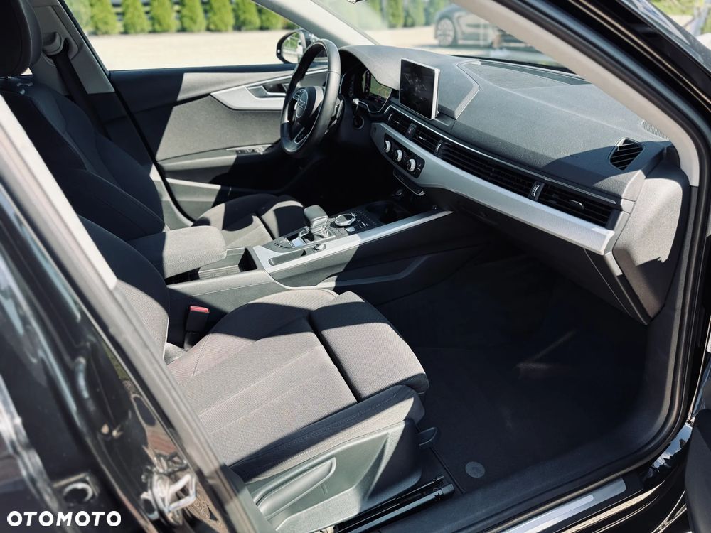 Audi A4 Avant 2.0 TDI S tronic design - 22