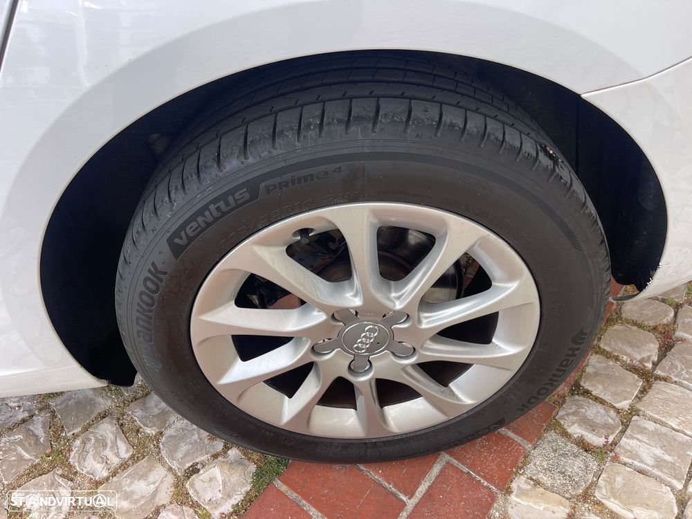 Audi A3 Sportback 1.6 TDI (clean diesel) S tronic Attraction - 14