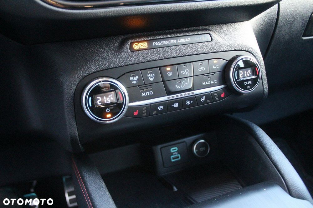 Ford Kuga 2.5 Duratec PHEV ST-LINE - 20