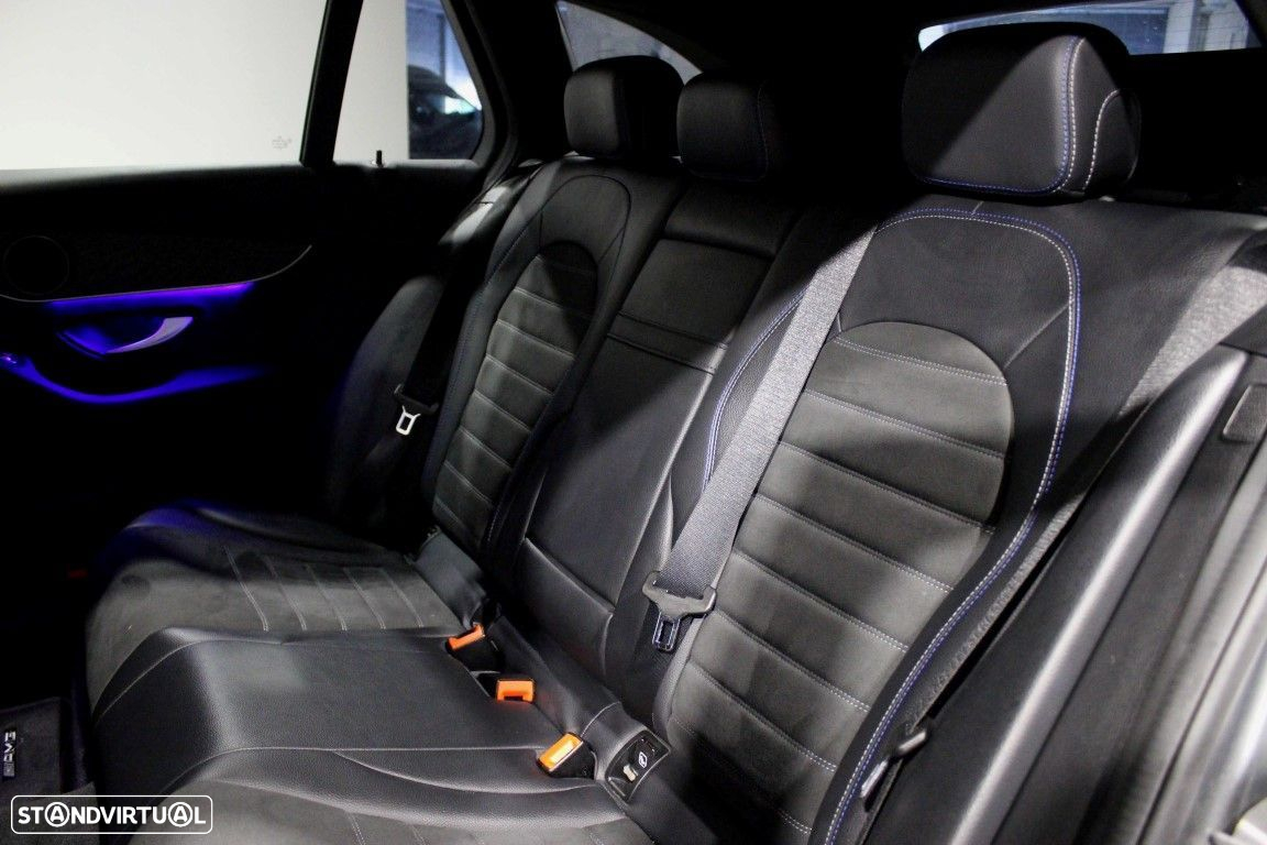 Mercedes-Benz C 300 de AMG Line - 21
