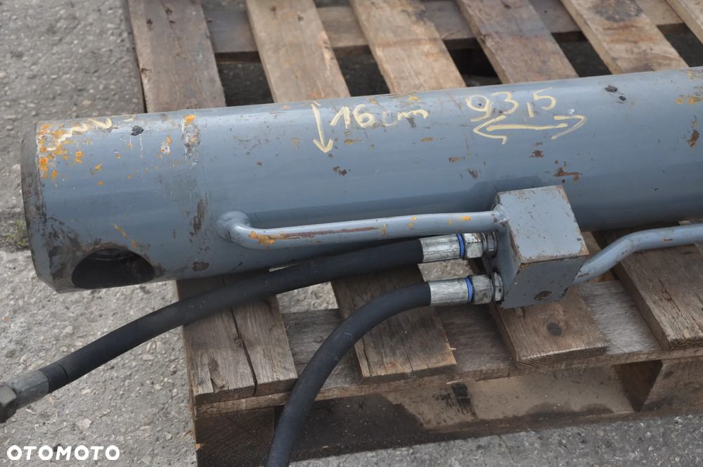 Siłownik hydrauliczny Terex T 350 - 2