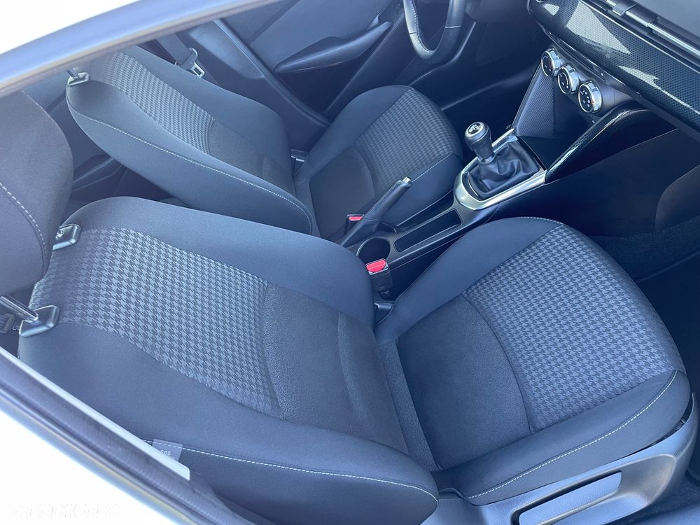 Mazda 2 - 12